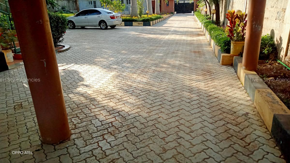 3 Bed House with En Suite in Runda - 5