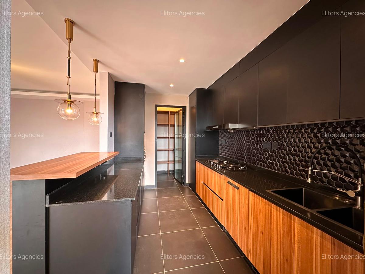 2 Bed Apartment with En Suite at Brookside Drive - 6