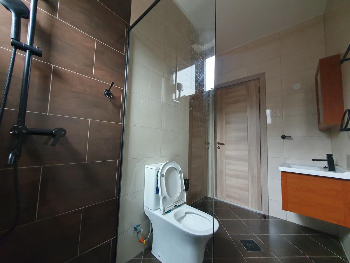 3 Bed Apartment with En Suite at East Church Rd - 10