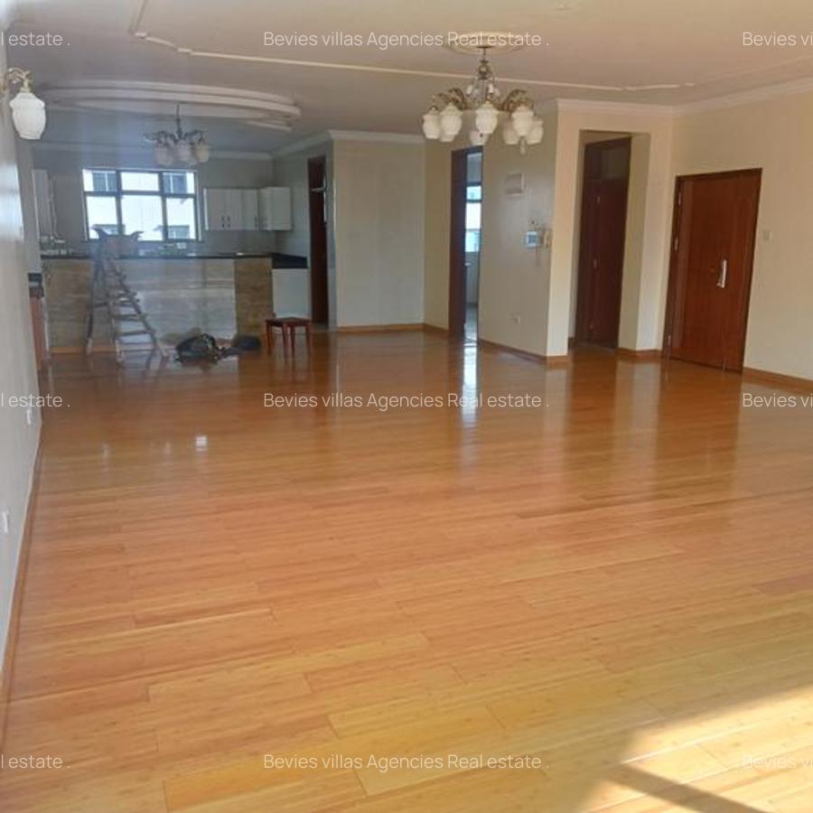 3 Bed Apartment with En Suite at Parklands - 18