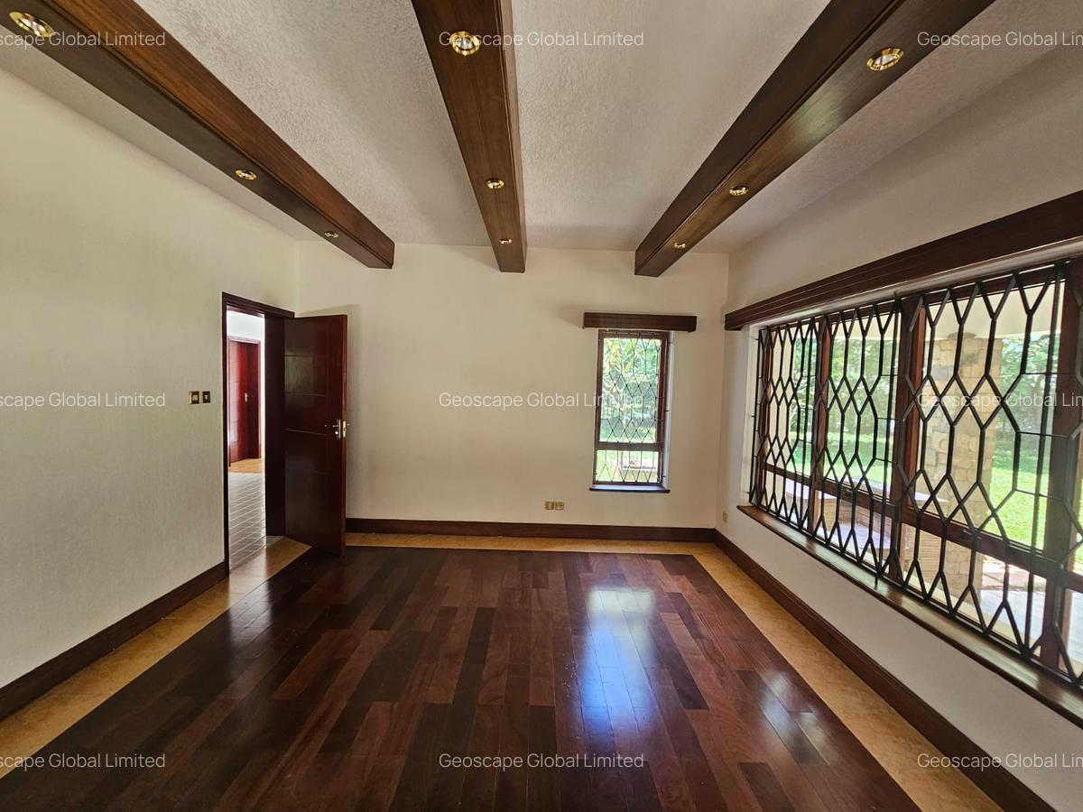 4 Bed House with En Suite in Runda - 3