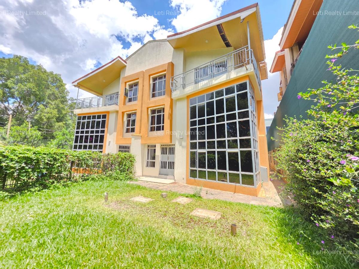 5 Bed Townhouse with En Suite in Lavington - 6