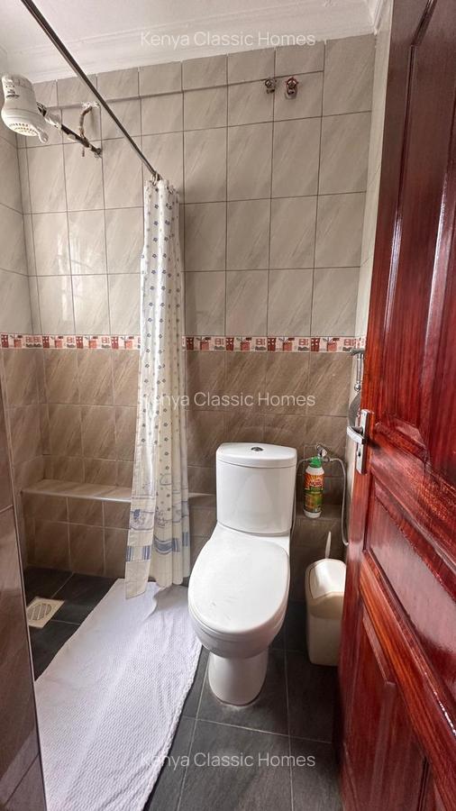Serviced Studio Apartment with En Suite at Lavington - 3