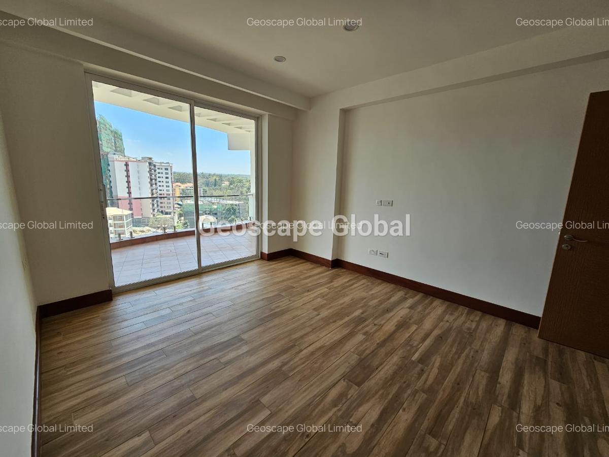 4 Bed Apartment with En Suite in Westlands Area - 12