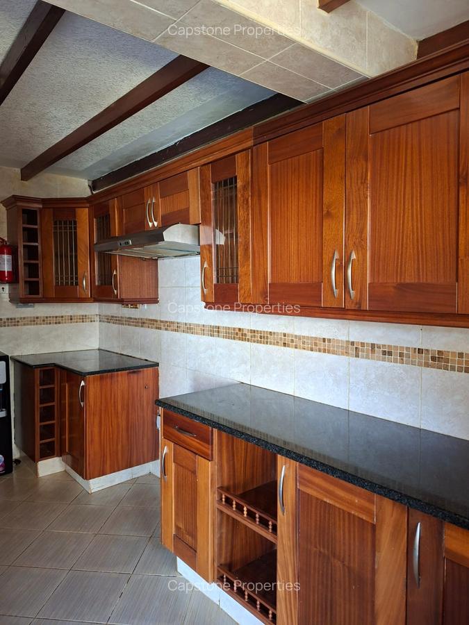 4 Bed Townhouse with En Suite in Runda - 16