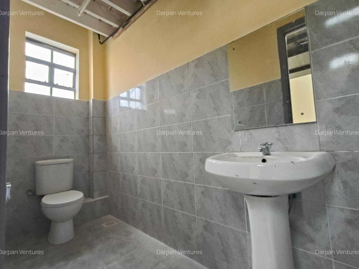 7,099 ft² Warehouse with Backup Generator in Ruaraka - 8