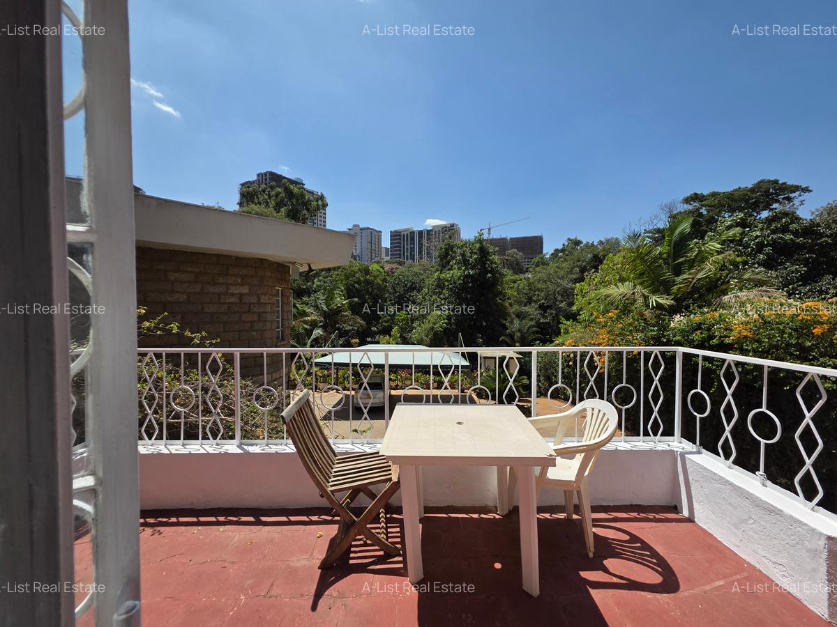 2 Bed Townhouse with En Suite at Twiga Road - 19