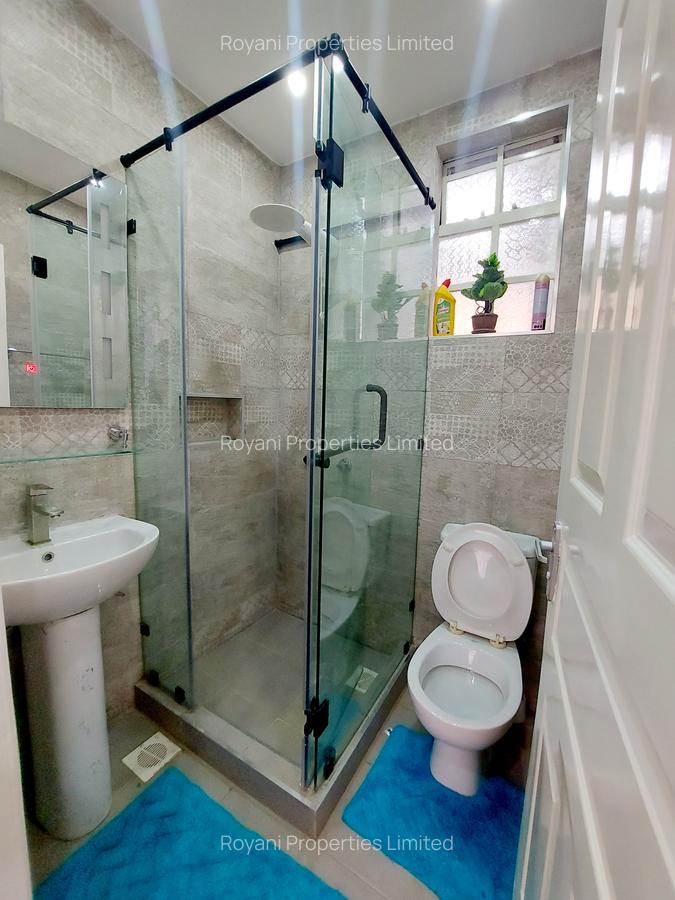 Serviced 2 Bed Apartment with En Suite at Fourways - 9