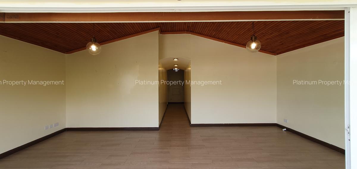 2 Bed Apartment with En Suite in Brookside - 6