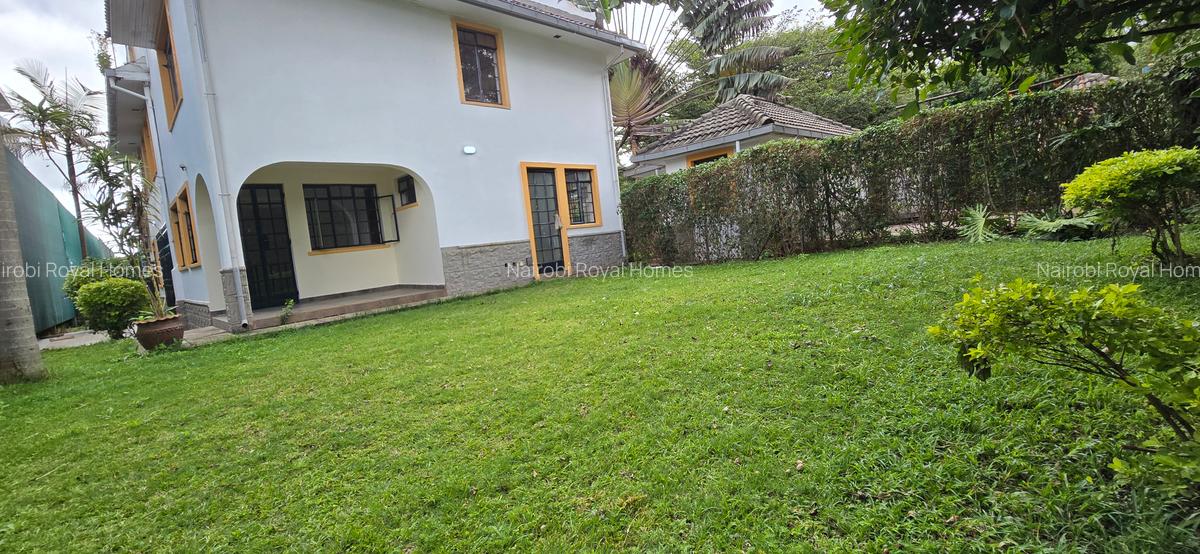 4 Bed Townhouse with En Suite at Lavington Green - 4