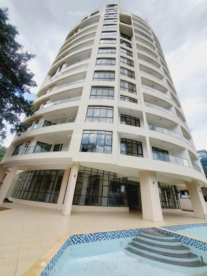 2 Bed Apartment with En Suite at Lantana Road - 11