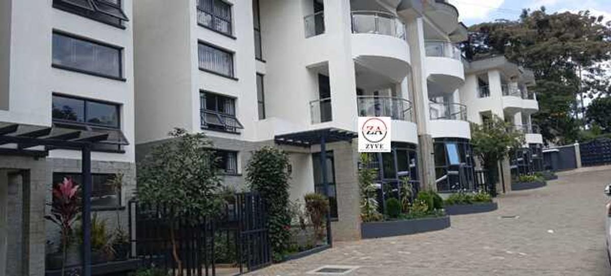 5 Bed Townhouse with En Suite at Lavington - 1