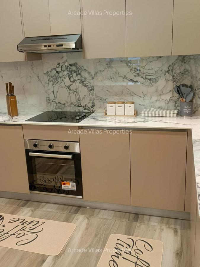Serviced 2 Bed Apartment with En Suite in Brookside - 5