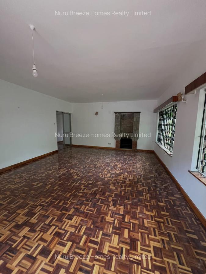 4 Bed Townhouse with En Suite in Lavington - 2