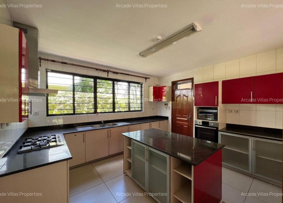 5 Bed Apartment with En Suite at Lavington - 6