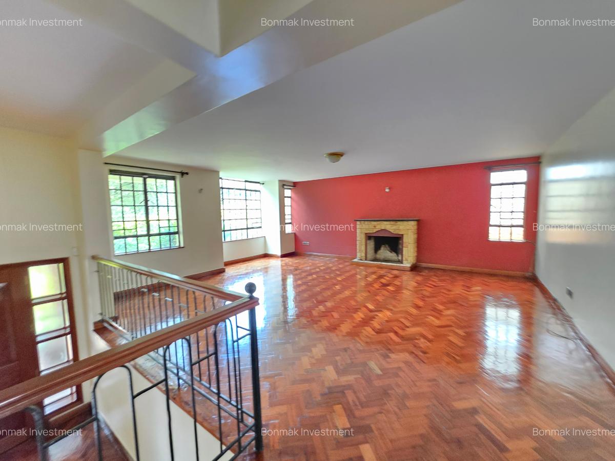 4 Bed Townhouse with En Suite at Riverside Drive. - 18