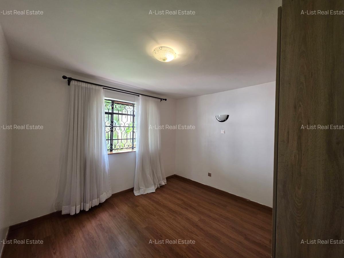 5 Bed Townhouse with En Suite at Kitisuru Road - 6