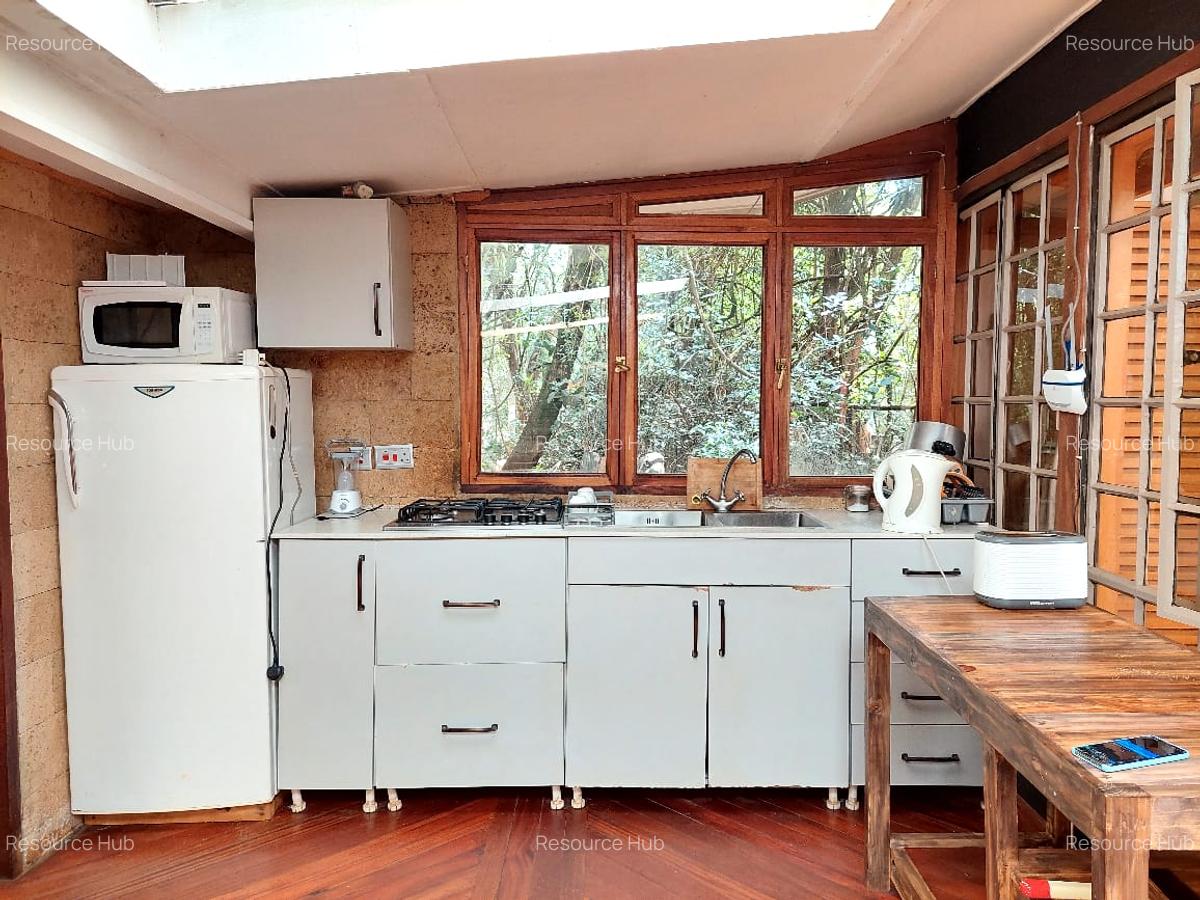 2 Bed House with Garden at Karen - 6