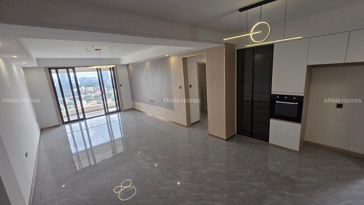 Serviced 3 Bed Apartment with En Suite at Riverside Drive - 3