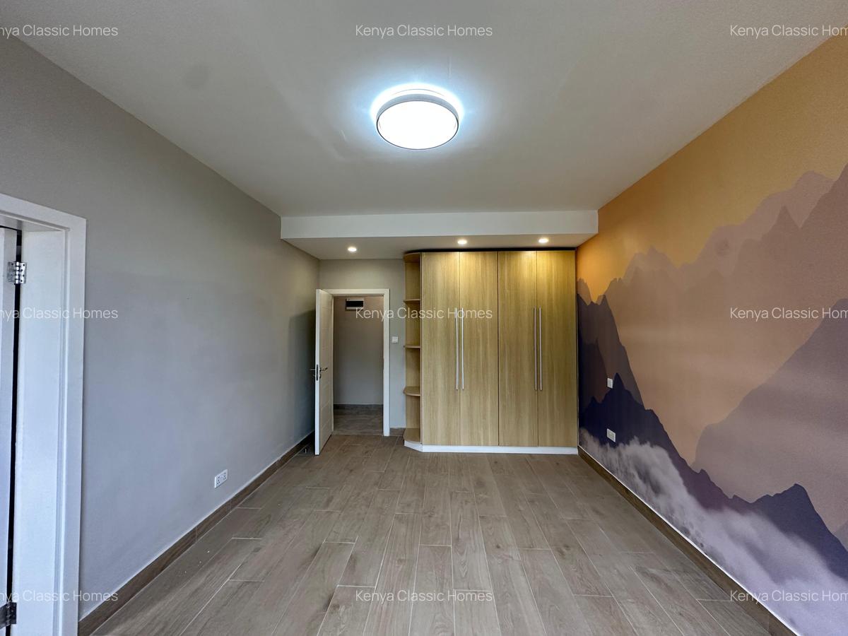 4 Bed Apartment with En Suite at Lavington - 18