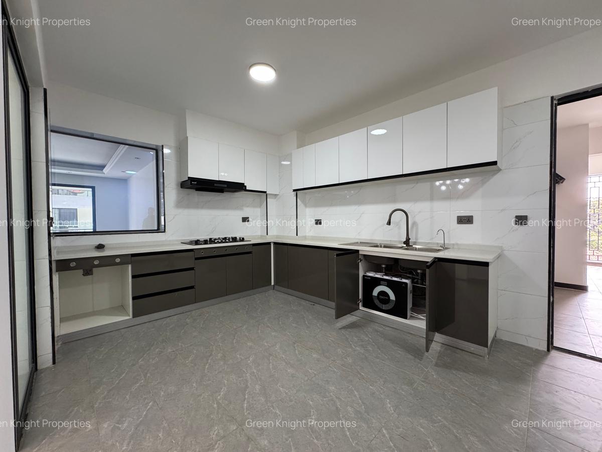 Serviced 4 Bed Apartment with En Suite in Lavington - 6