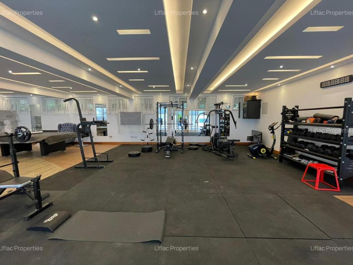 3 Bed Townhouse with En Suite in Gigiri - 19