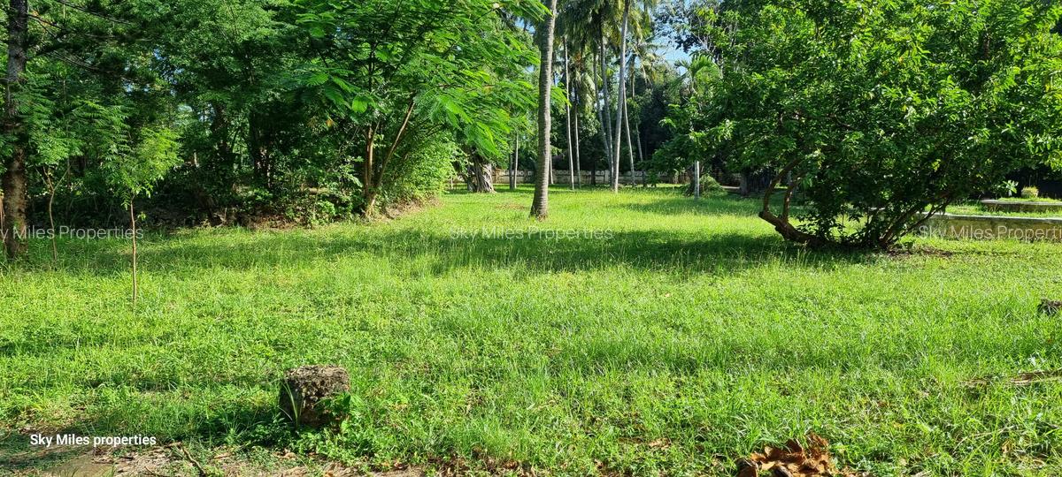 3.7 ac Land at Serena - 16