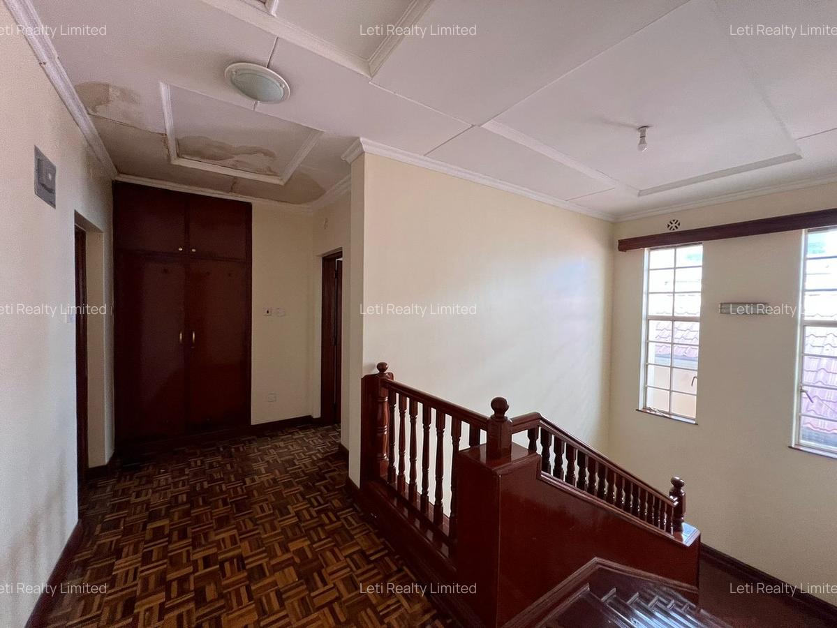 4 Bed Townhouse with En Suite in Lavington - 14