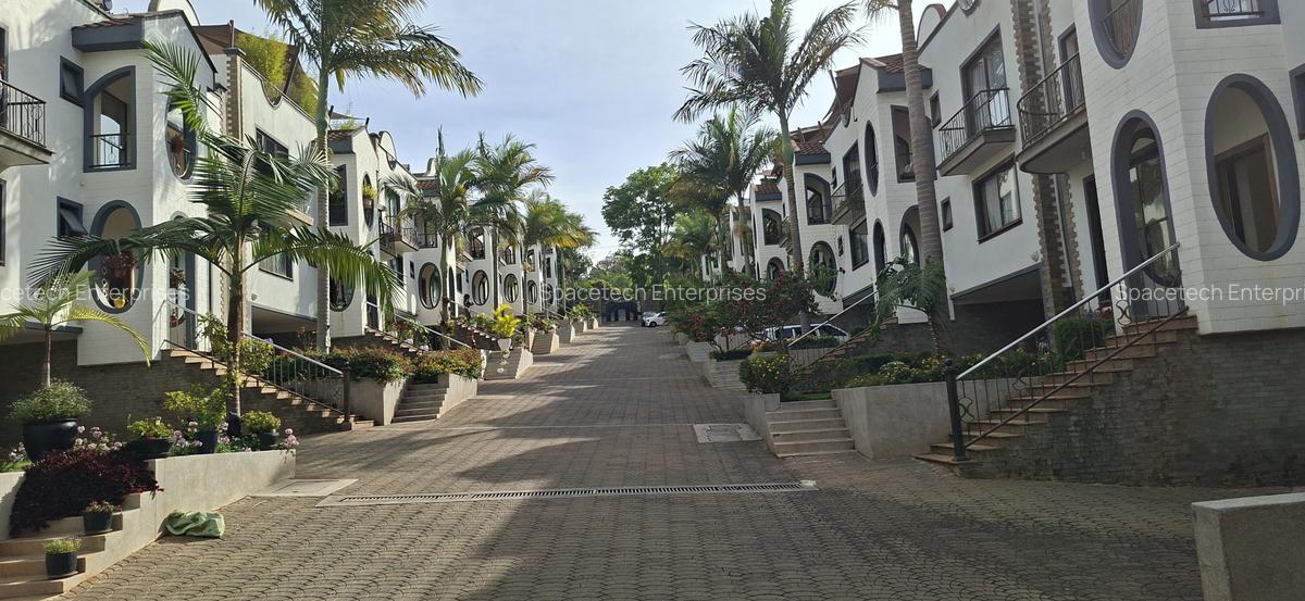 5 Bed Townhouse with En Suite in Westlands Area - 3