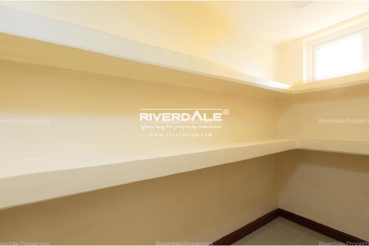 3 Bed Apartment with En Suite in Kilimani - 5