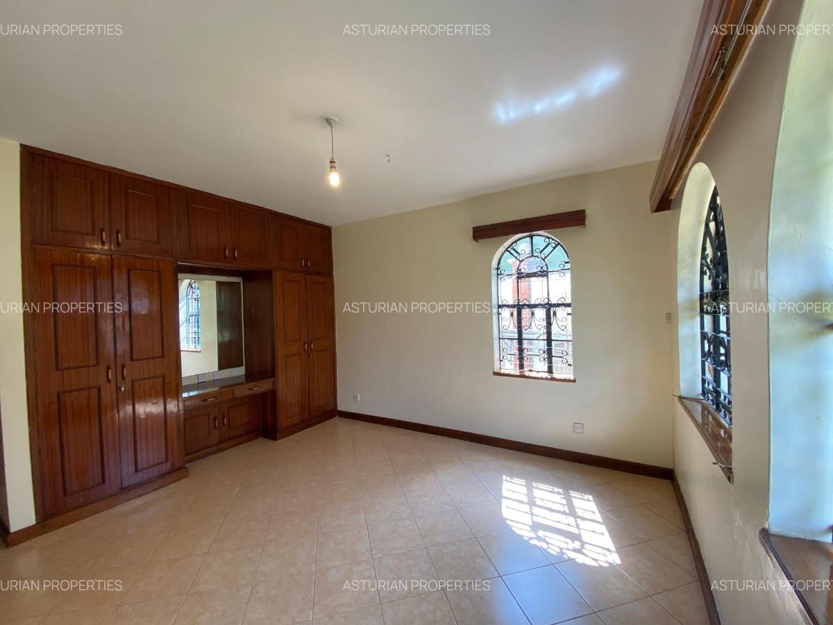 4 Bed Townhouse with En Suite in Runda - 15