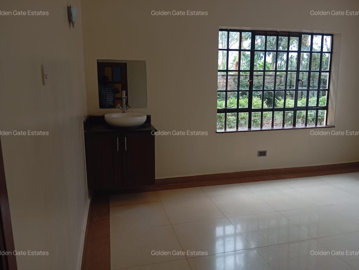 4 Bed House with En Suite in Karen - 16