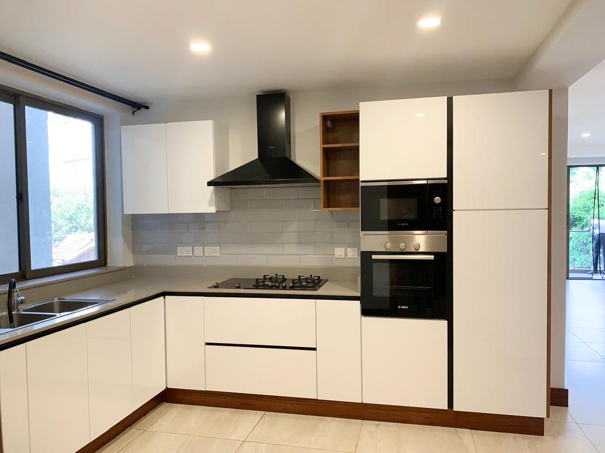3 Bed Apartment with En Suite in Westlands Area - 4