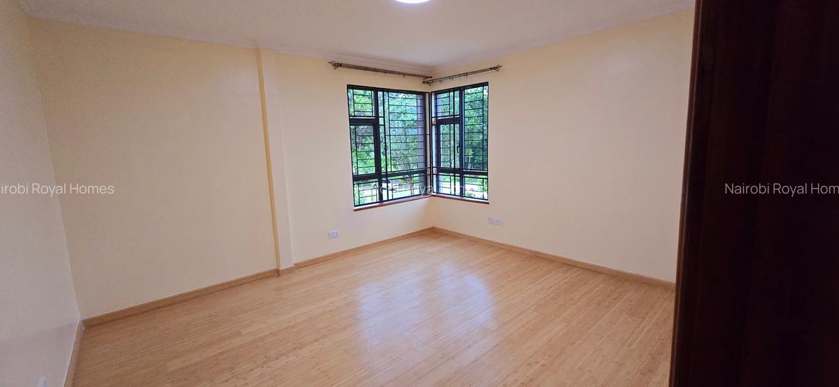 5 Bed Townhouse with En Suite at Off James Gichuru - 10