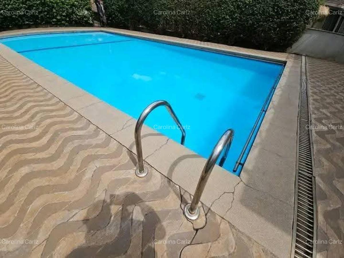 5 Bed House with En Suite in Westlands Area - 1