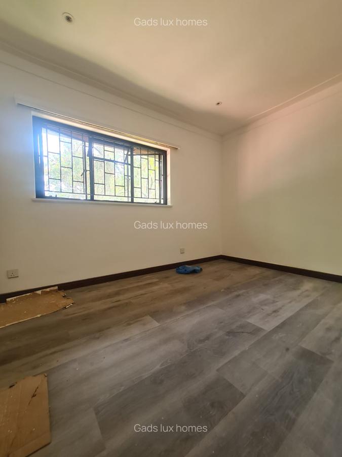 5 Bed Townhouse with En Suite at Old Kitisuru - 13