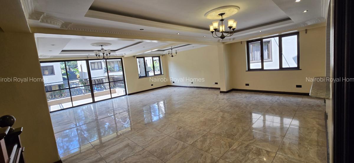 5 Bed Townhouse with En Suite at Lavington Green - 8