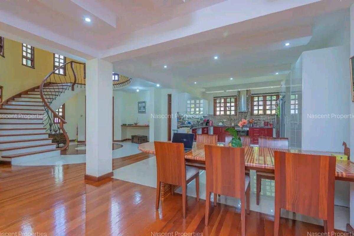 7 Bed House with En Suite in Thigiri - 2