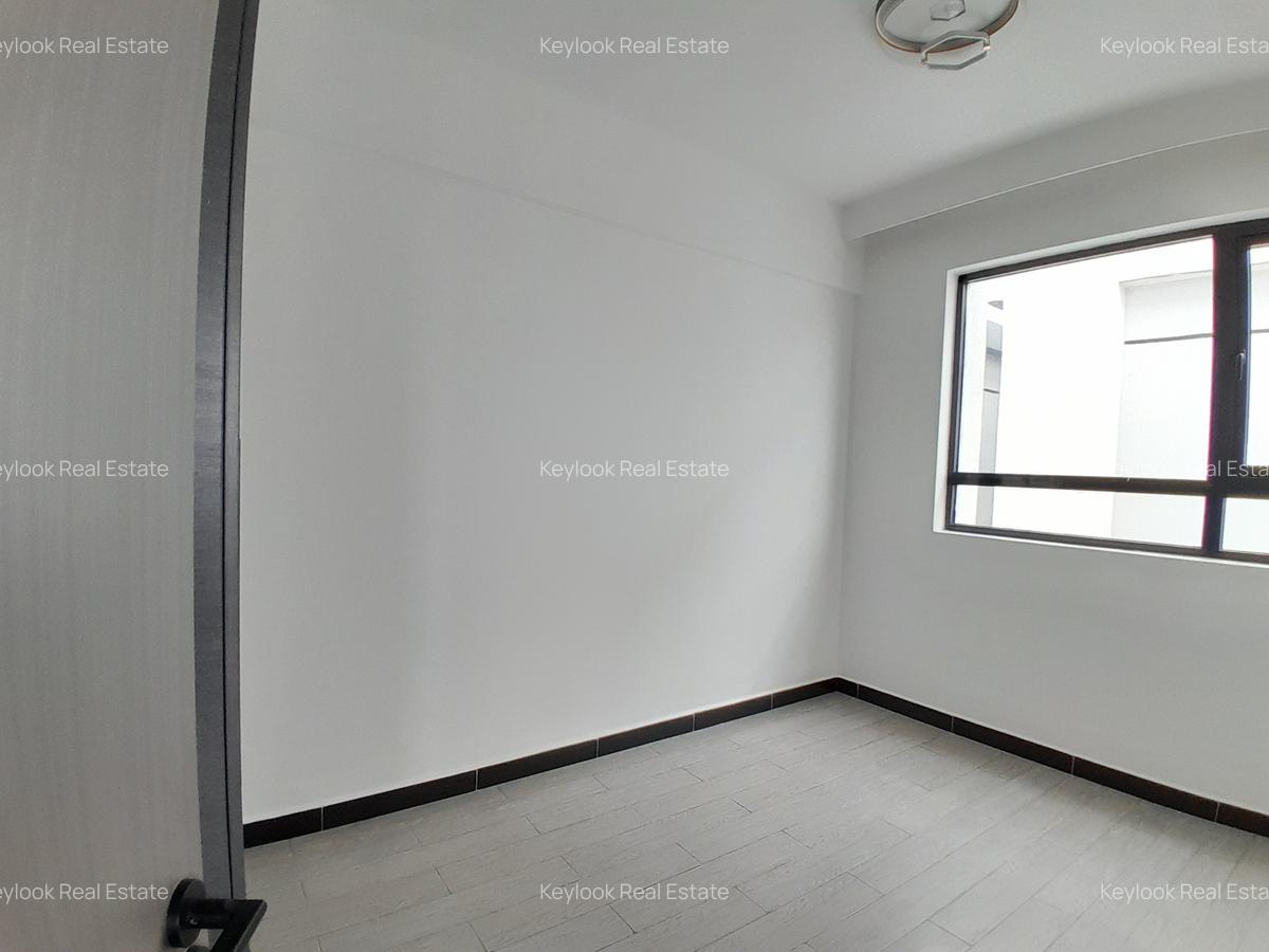 2 Bed Apartment with En Suite at Lavington - 10