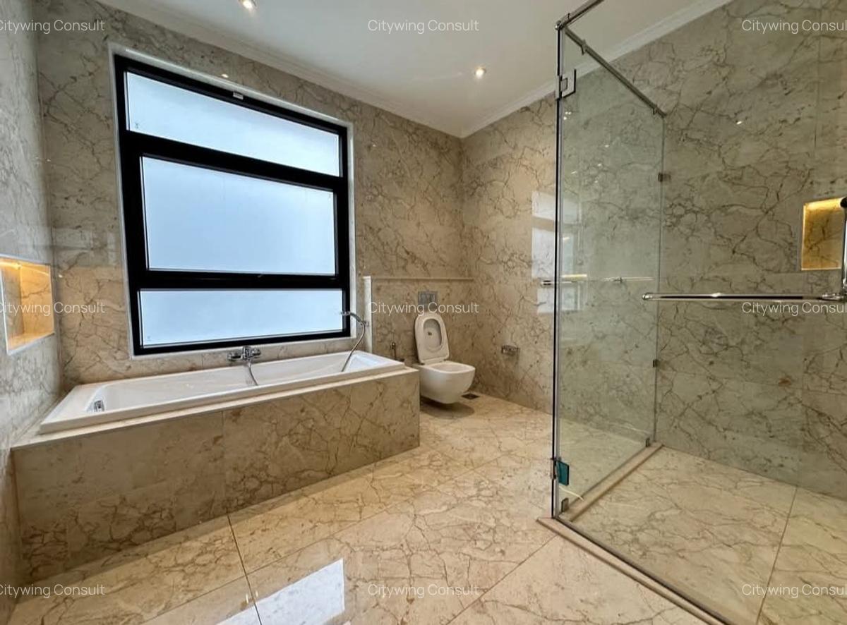 5 Bed Townhouse with En Suite at Peponi Road - 12