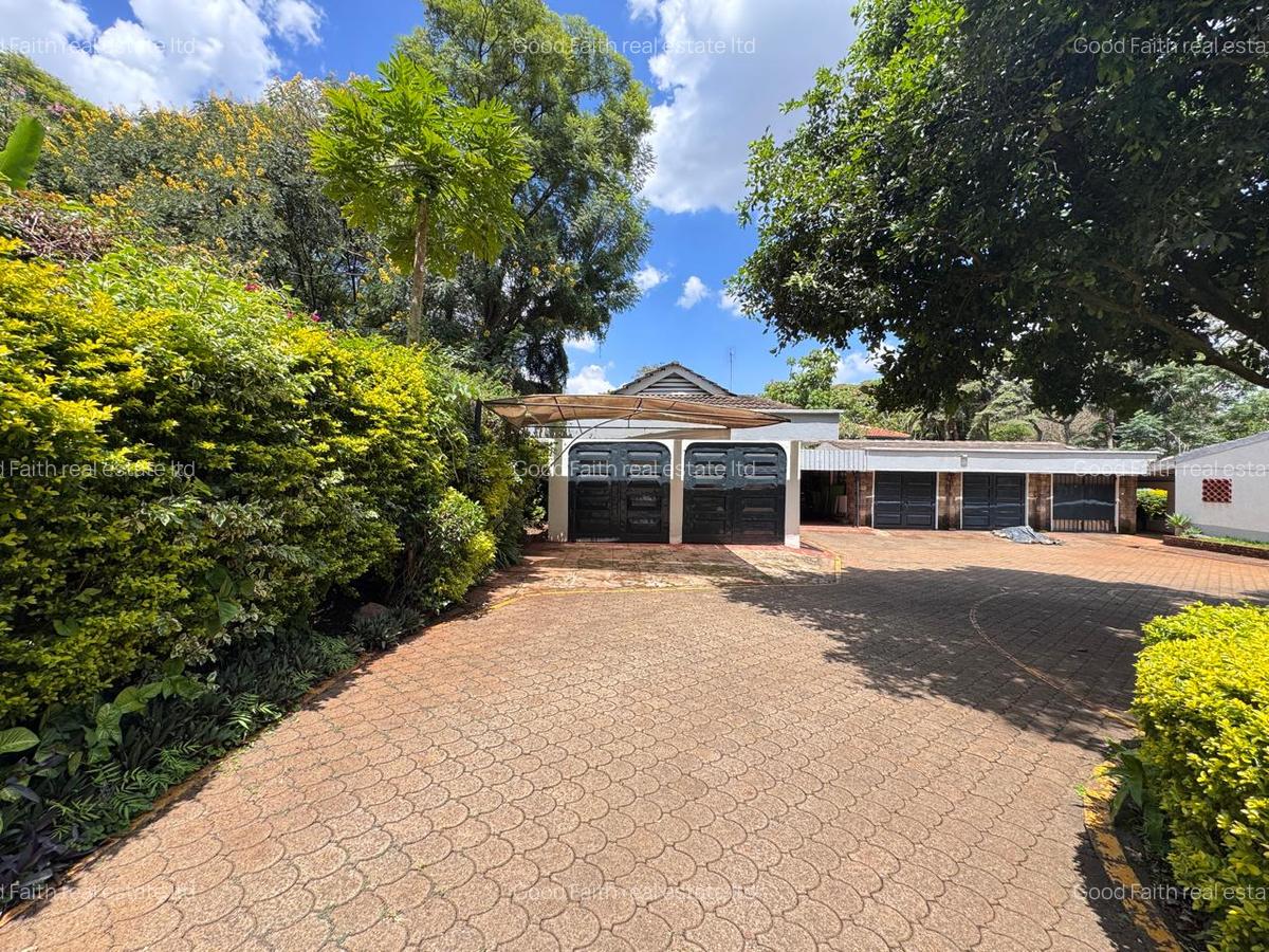 5 Bed House with En Suite in Runda - 5