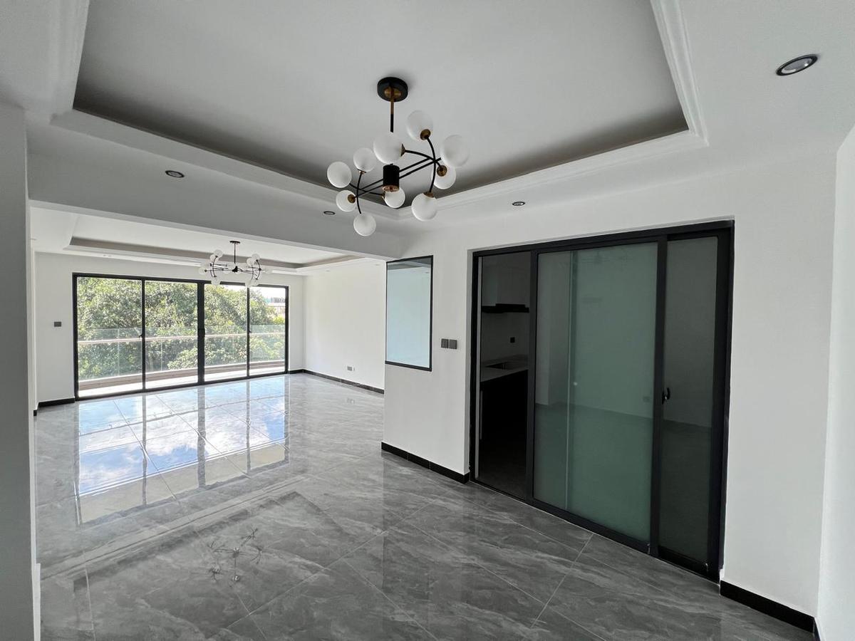 4 Bed Apartment with En Suite in Lavington - 8