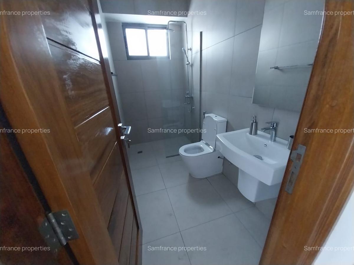 Serviced 5 Bed Apartment with En Suite at Mombasa - 17