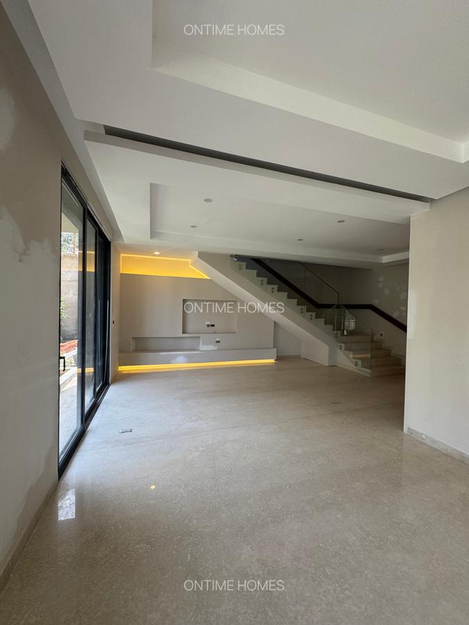 4 Bed Villa with En Suite at Westlands - 14