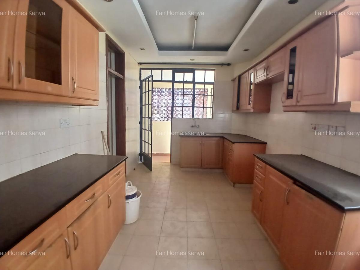 4 Bed Townhouse with En Suite at Manyani East - 4