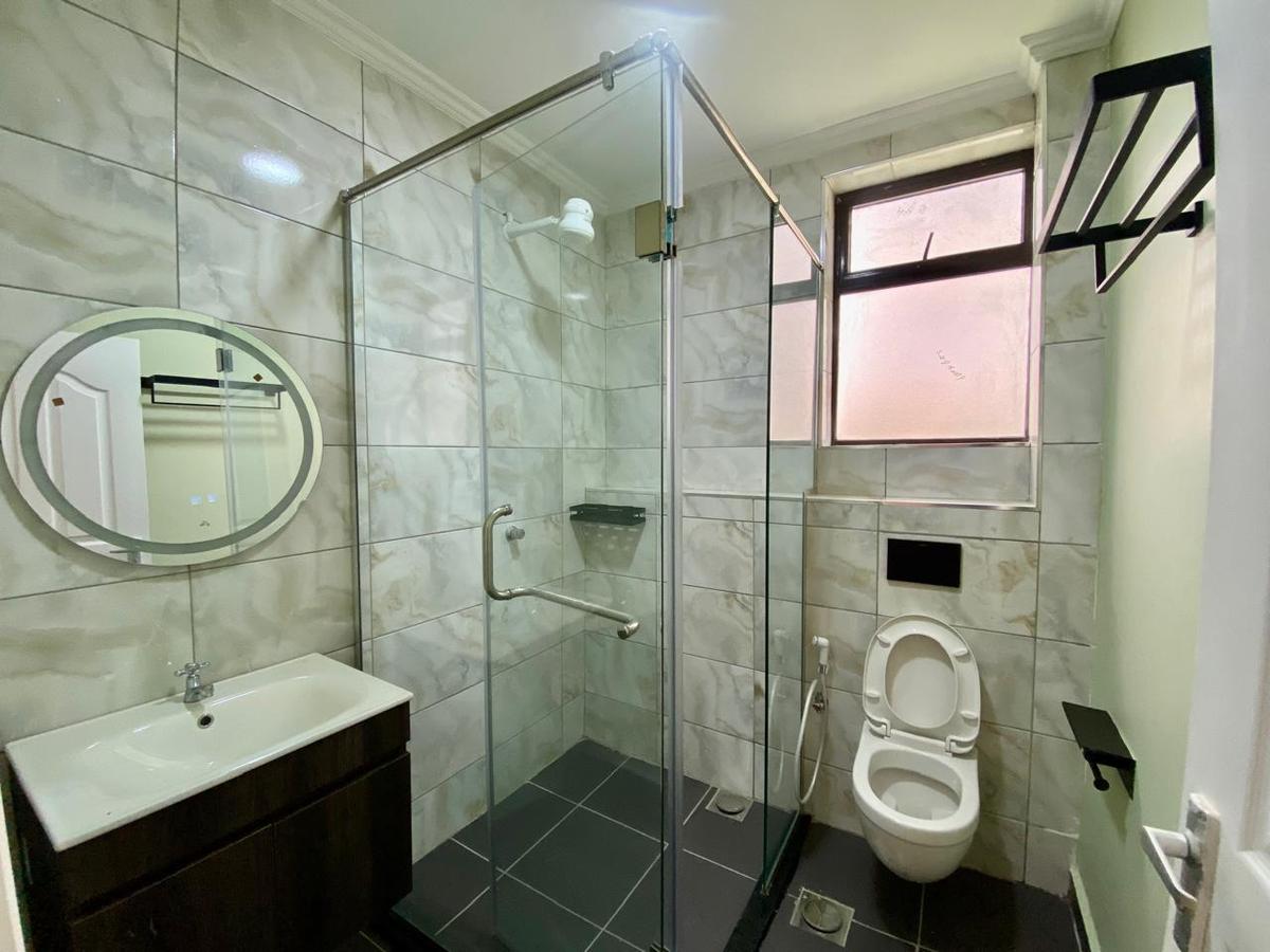 1 Bed Apartment with En Suite in Rhapta Road - 11