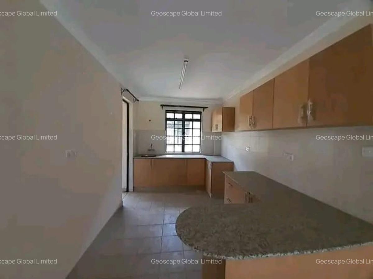 3 Bed Apartment with En Suite in Syokimau - 4