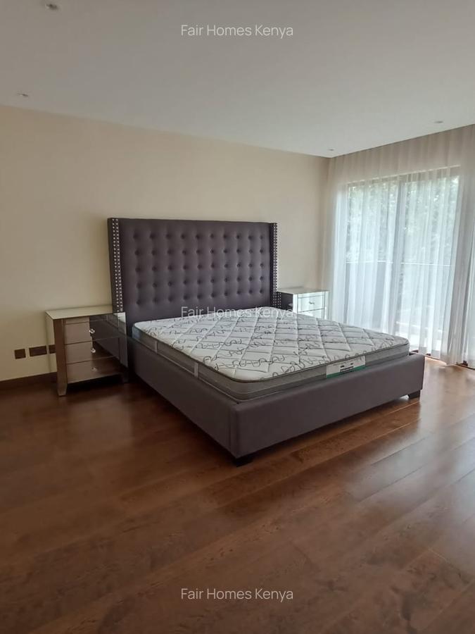 5 Bed Townhouse with En Suite at Convent Drive - 5