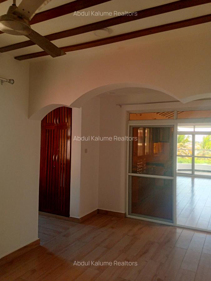 Serviced 1 Bed Apartment with En Suite at Nyali - 7