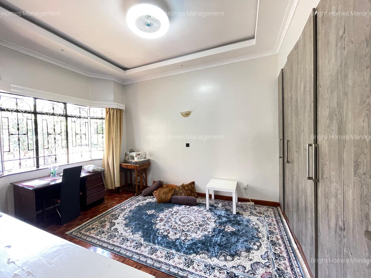 5 Bed Townhouse with En Suite in Riverside - 14